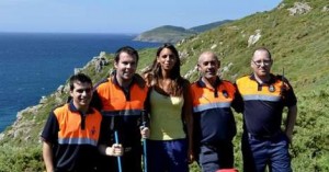 Lena Waterfeld con rescatadores